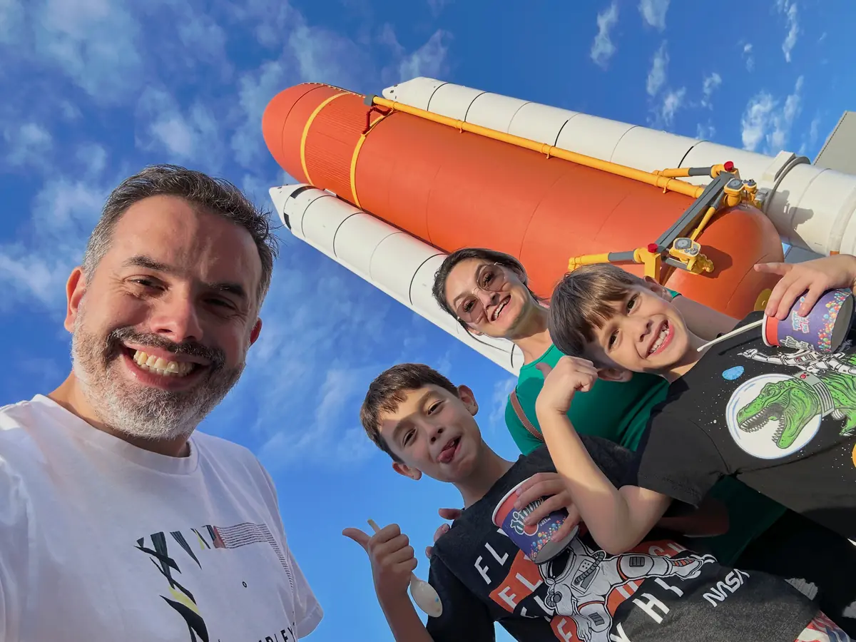 Kennedy Space Center — Adulto como Criança